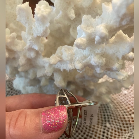 Faceted Blue Chalcedony and CZ Ring Teardrop Shape NWT sz 8 SS GORGEOUS - Picture 5 of 7